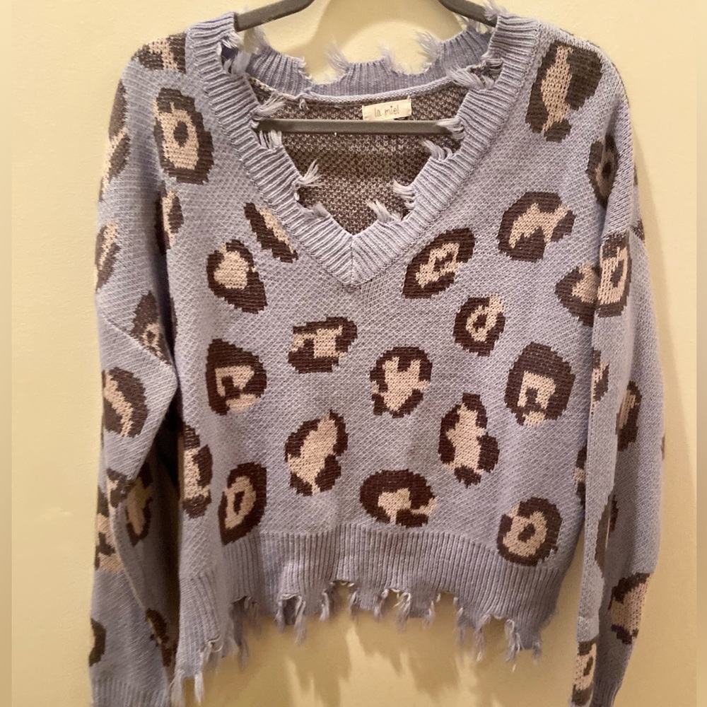 La Miel leopard sweater frayed s/m v neck